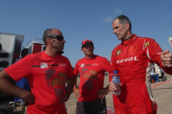 El campeón del Dakar se acerca El campeón del Dakar se acerca